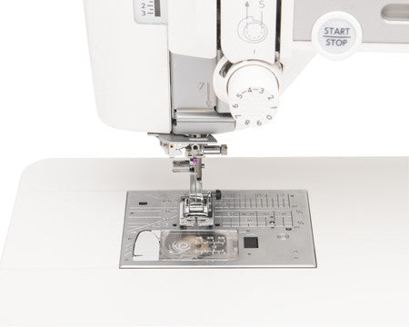 Janome Memory Craft 6700P professionell symaskin